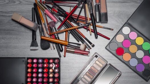 avery cundill declutter