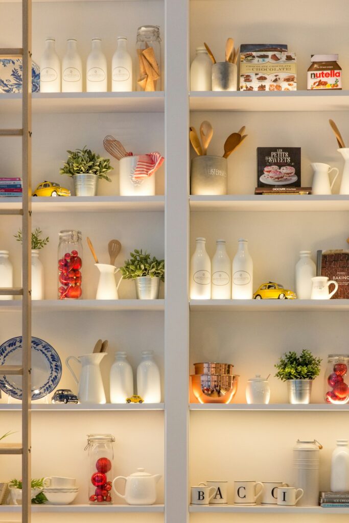 avery cundill clutter